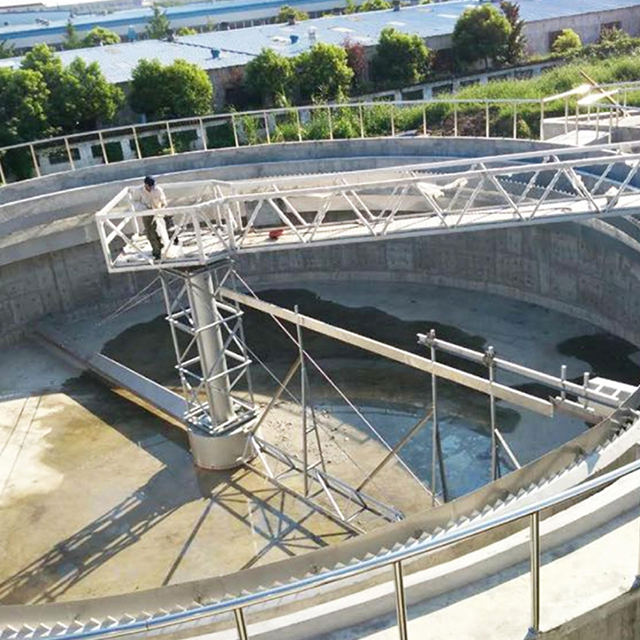 Kapal keruk hisap gantry tipe HJX.png